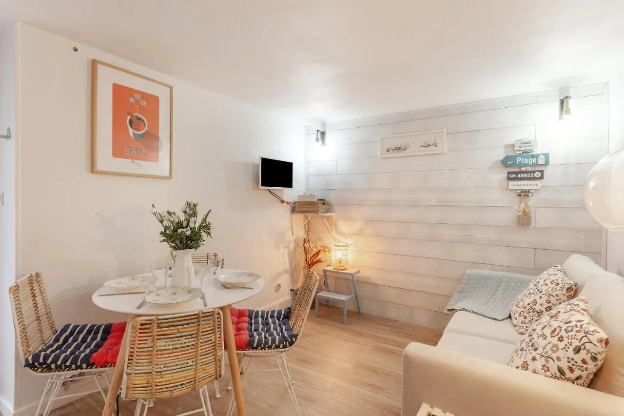 Le Cabanon Du Vieux Port Apartment Marseille